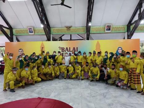 Lepas Pengurus PWI Riau ke Kendari Sempena HPN 2022, Gubri Berharap Promosikan Riu